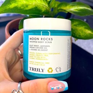Truly Beauty Moon rocks scrub